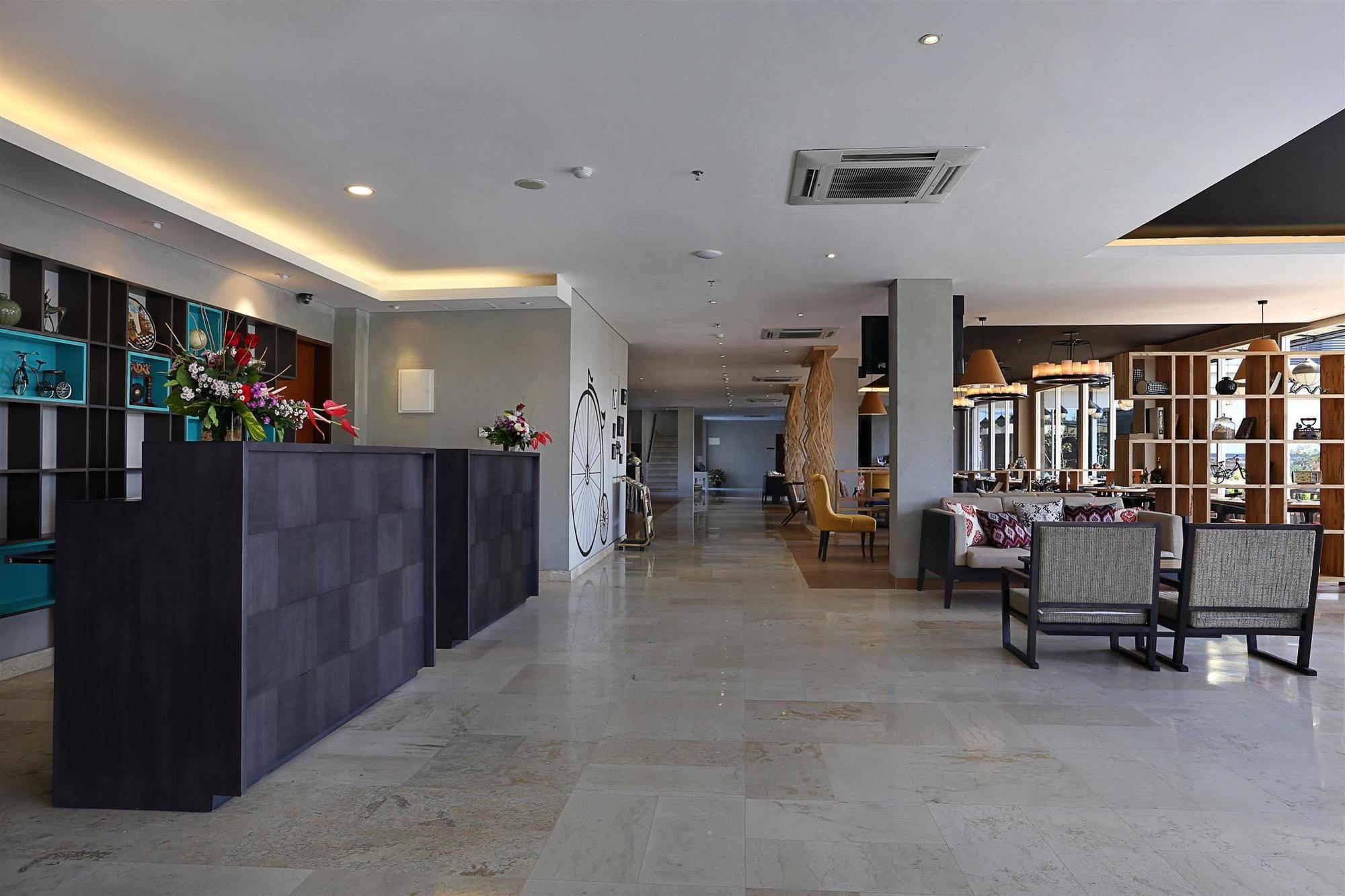 Azana Boutique Hotel Denpasar מראה חיצוני תמונה